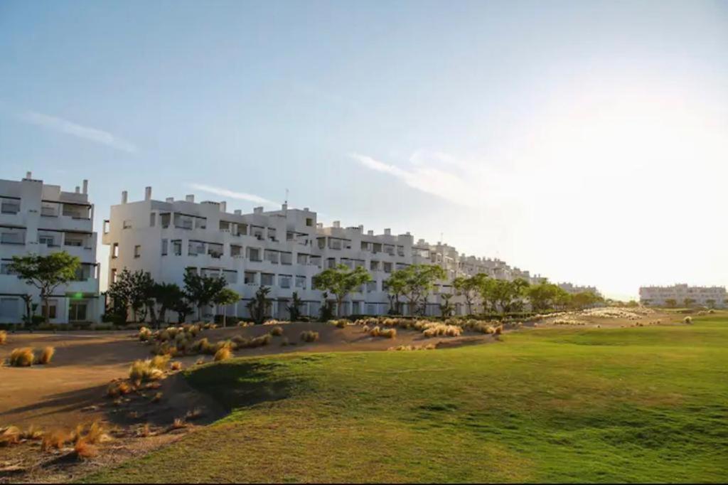 Vista Al Golf Apartment Roldan Ngoại thất bức ảnh