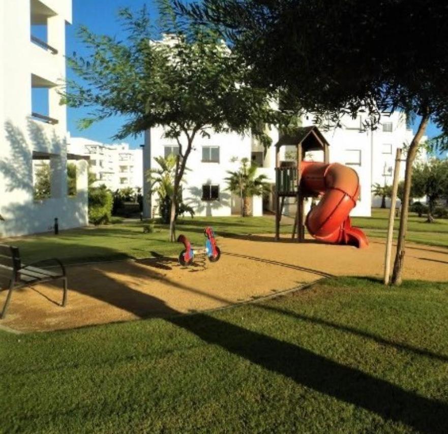 Vista Al Golf Apartment Roldan Ngoại thất bức ảnh